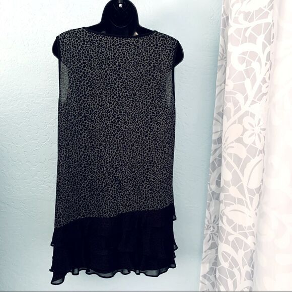 Fluent Life Essentials Black & Gray Cheetah Print Ruffled Hem Tank Top Sz Large - Picture 4 of 9